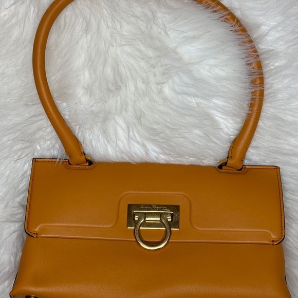 Salvatore Ferragamo Tan Leather Handbag - Picture 7 of 8